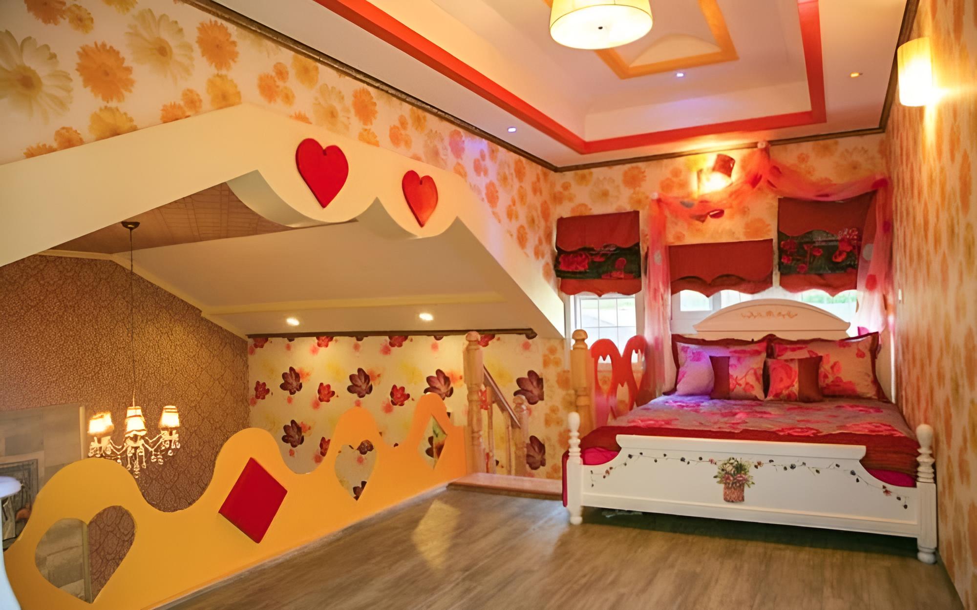 Room (Love me) photo 1