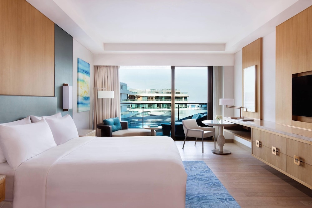 Room, 1 King Bed, Balcony, Resort View