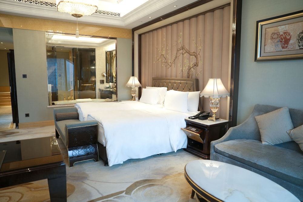 Deluxe Twin Room photo 3