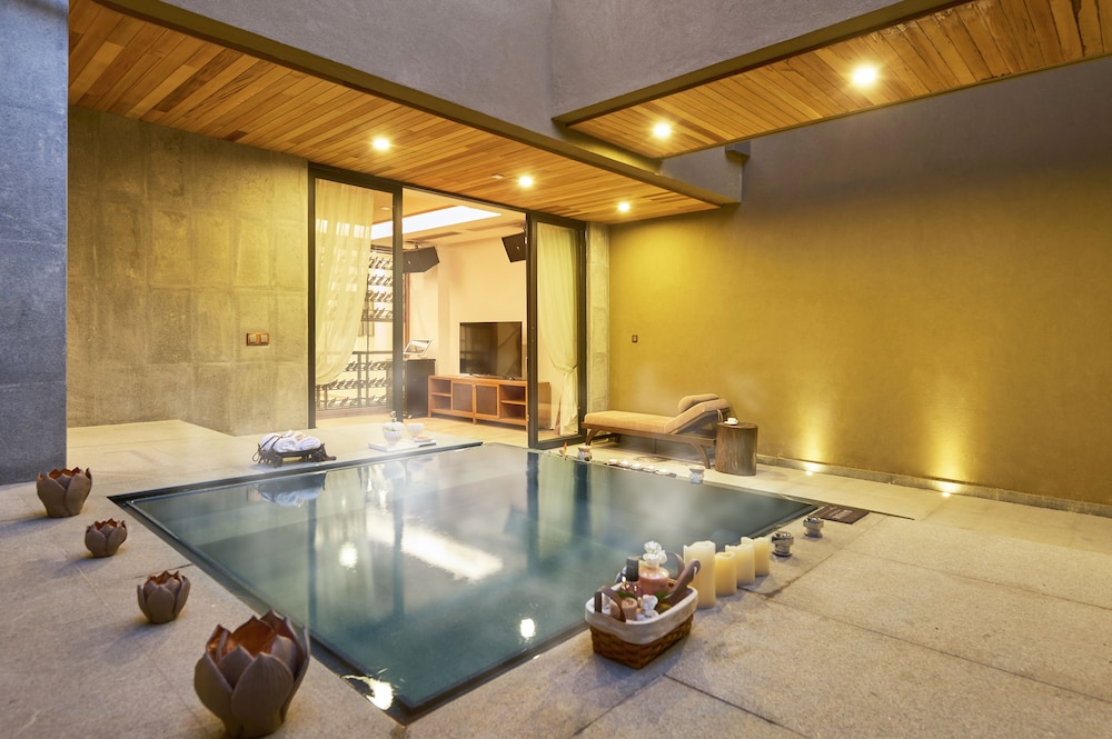 Villa E photo 3