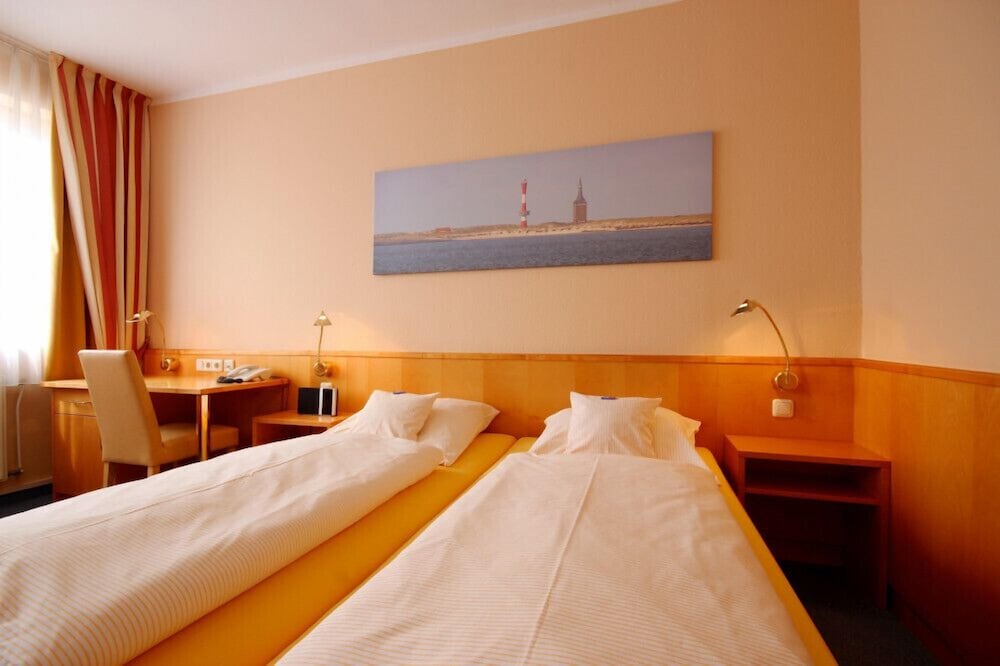 Standard Double Room, Annex Building (S) thumbnail 5