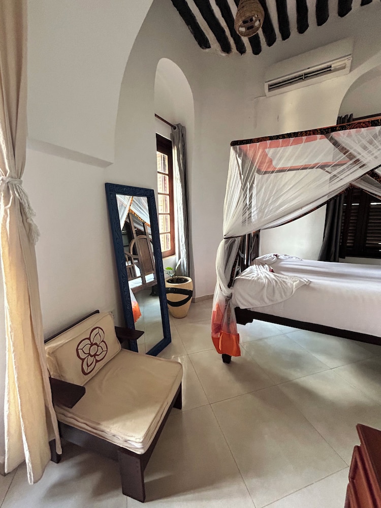 Family Triple Room, Private Bathroom, Garden View