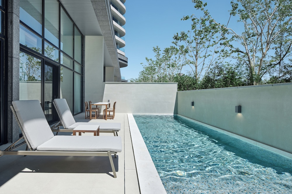 Terrace Suite Twin Pine View