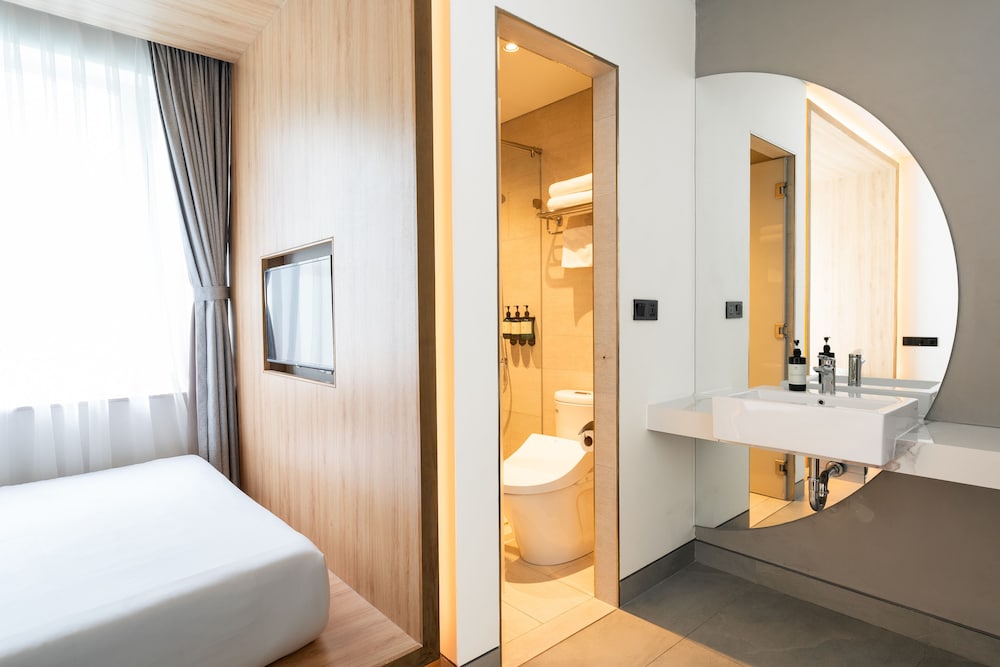 Superior Room, Non Smoking, City View photo 3