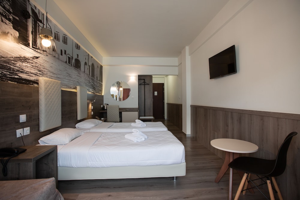 Superior Double or Twin Room - Photo 6