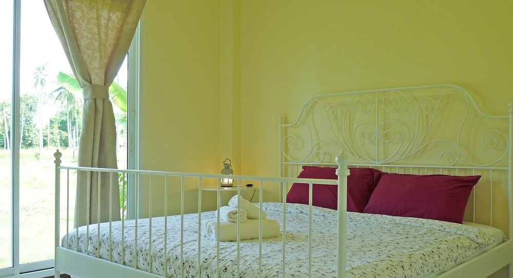 Family Bungalow, 1 Bedroom, Kitchenette, Garden Area photo 1
