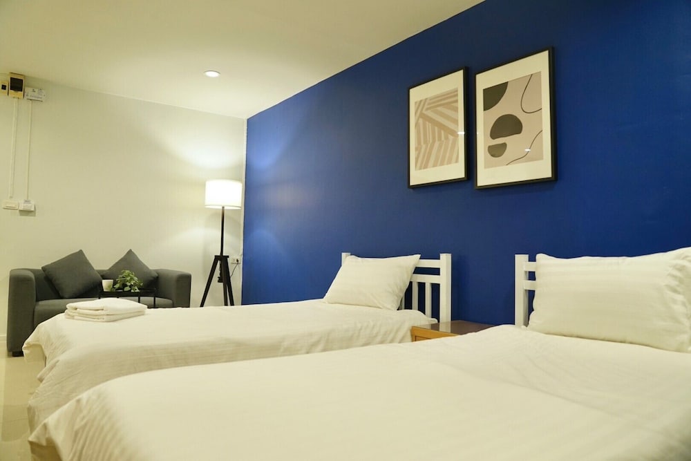 Deluxe Twin Room photo 3