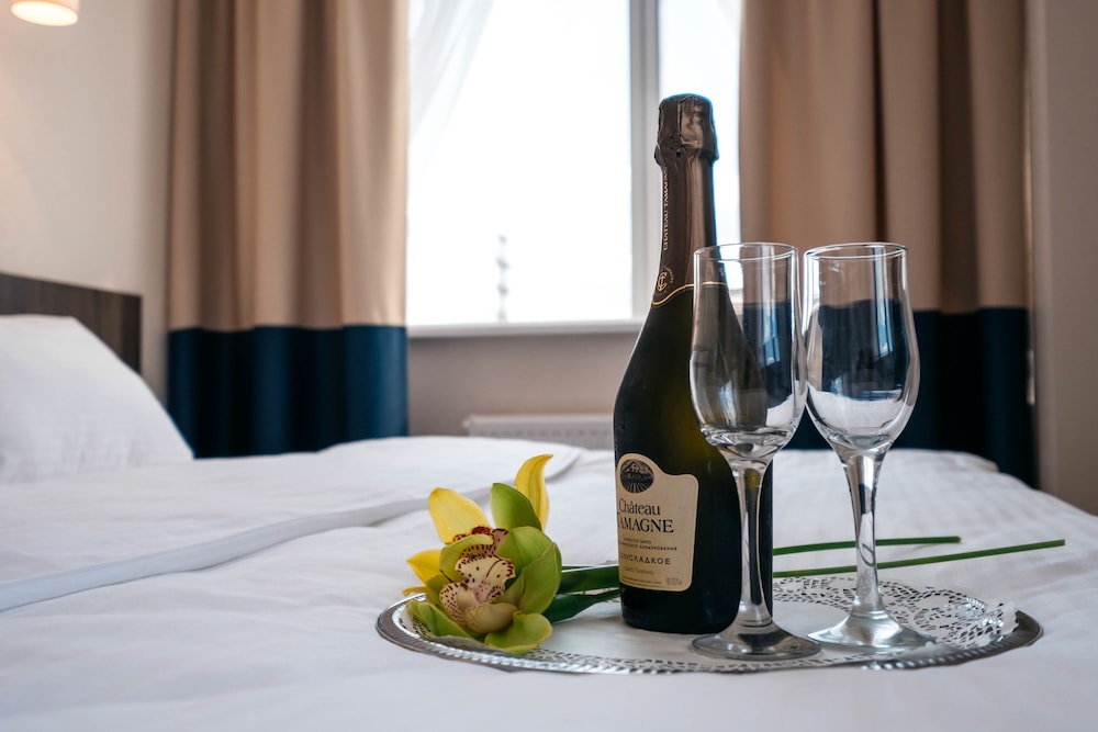 Luxury Suite photo 2
