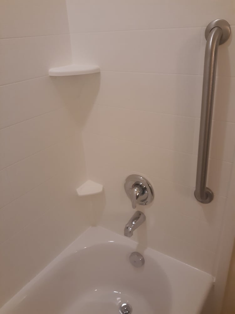 Suite, Multiple Beds thumbnail 6