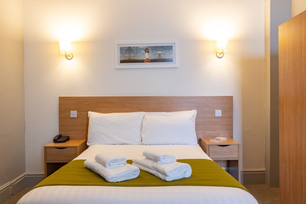 Basic Double Room photo 3