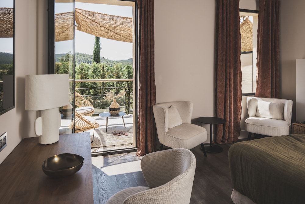 Deluxe Double Room, free spa access photo 2