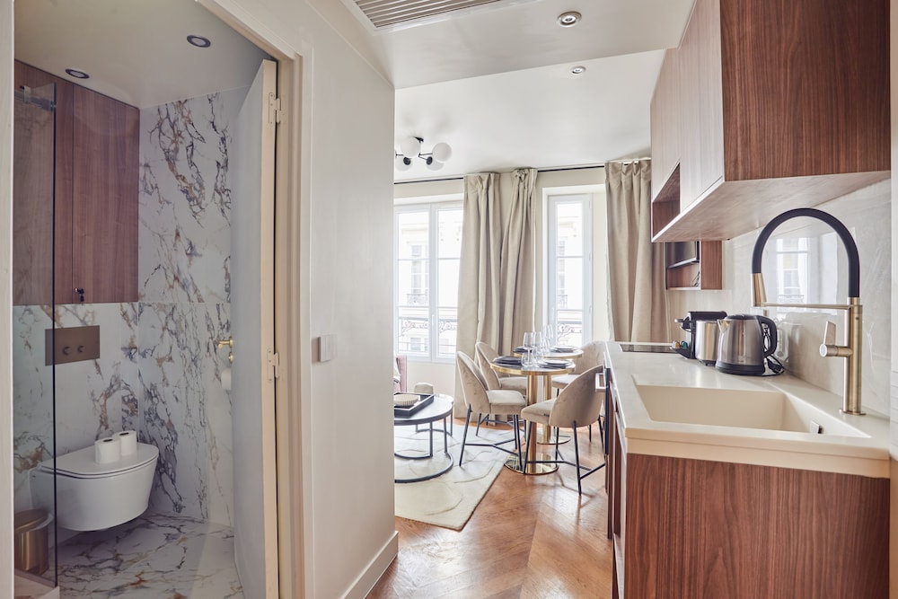 Classic Apartment (n°4) photo 2