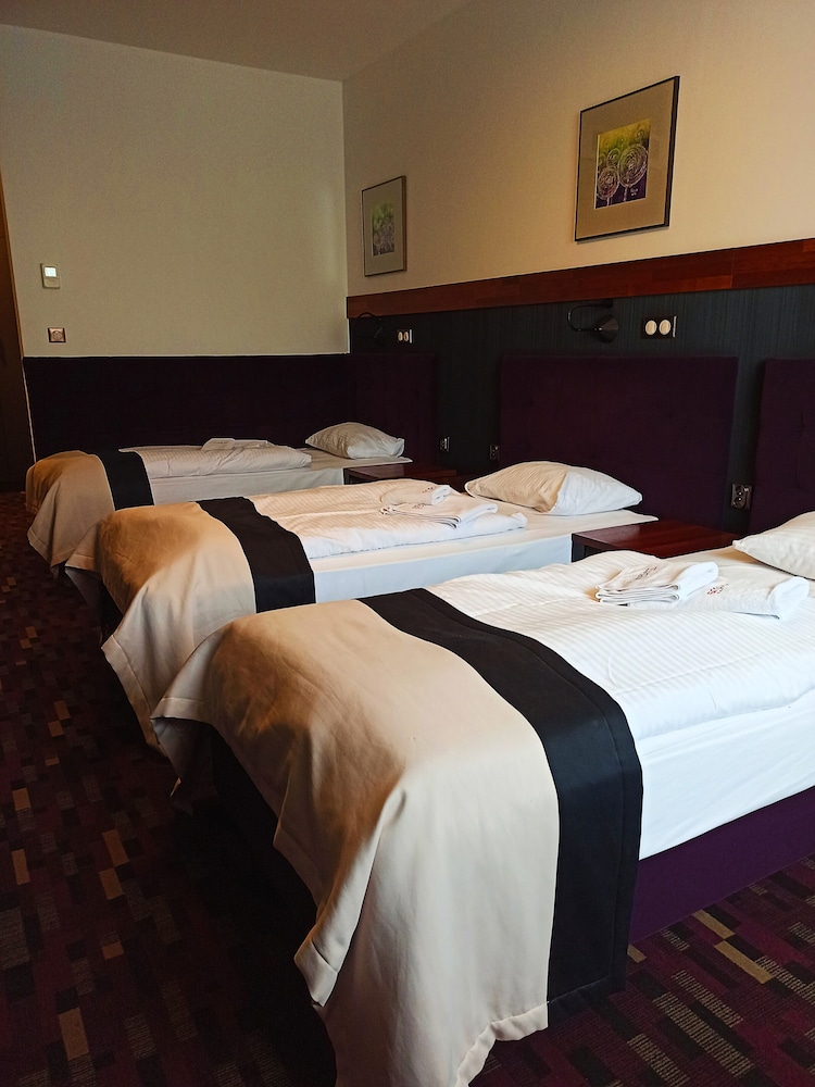 Business Triple Room, 3 Twin Beds photo 1