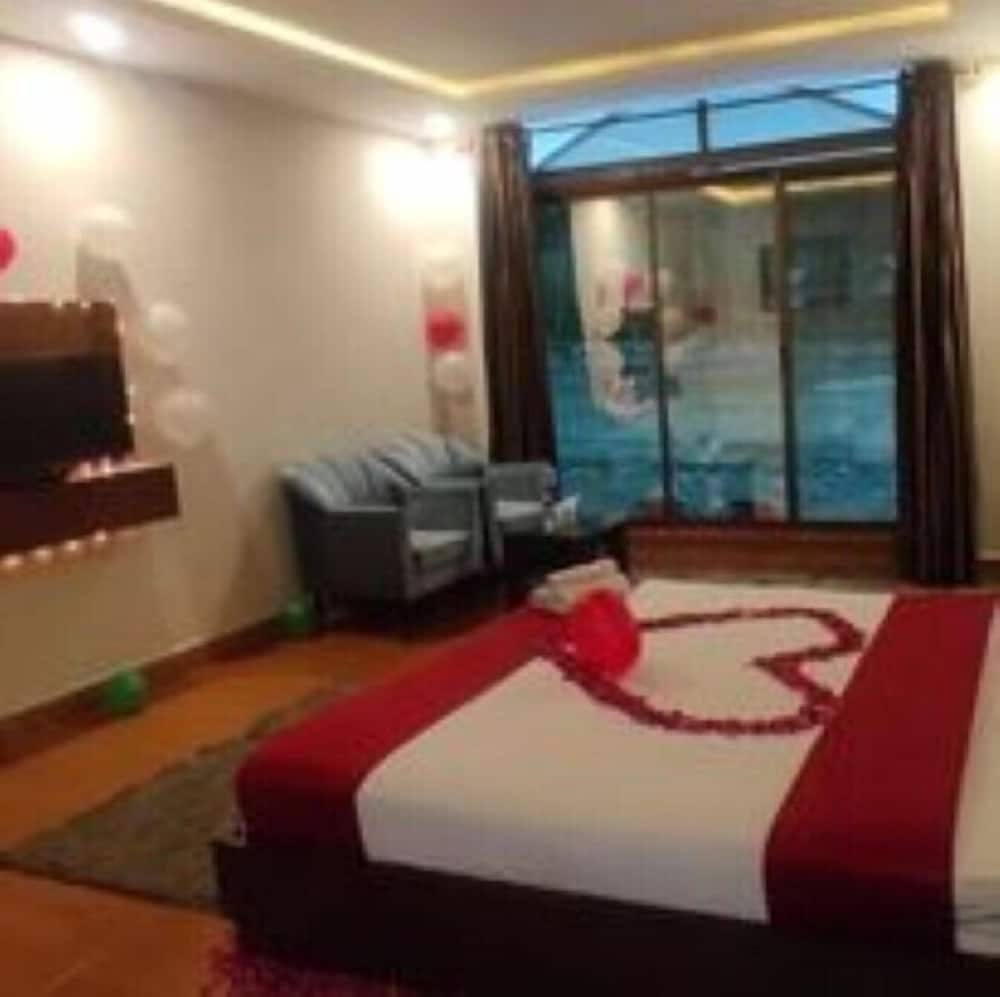 Deluxe Double Room photo 2