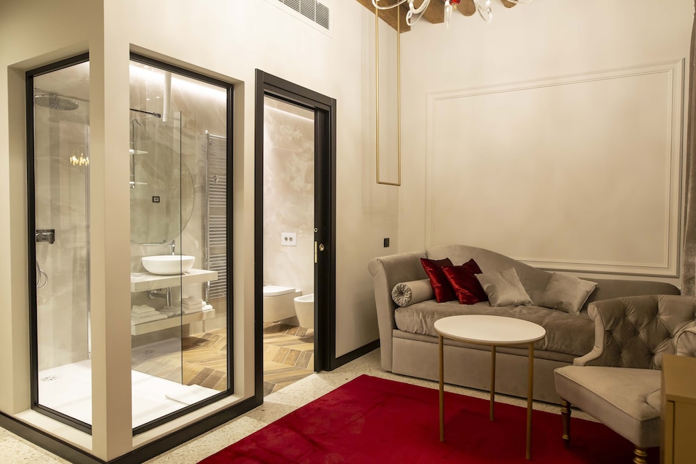 Honeymoon Suite, Annex Building photo 2