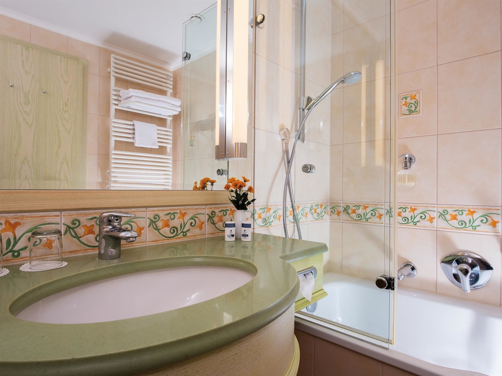 Double Room (with balcony / terrace) photo 3