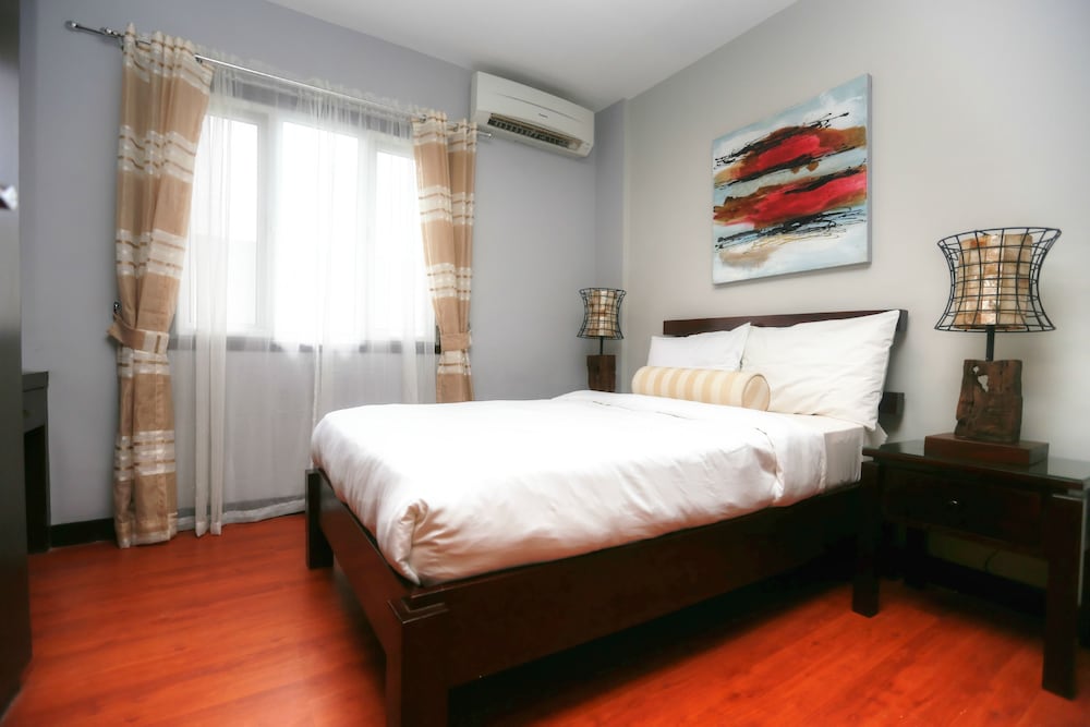 Deluxe Budget Bedroom B photo 1