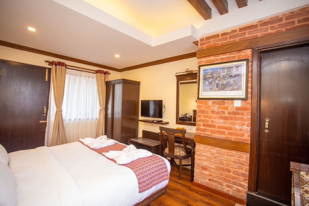 Deluxe Double Or Twin Room - Photo 6