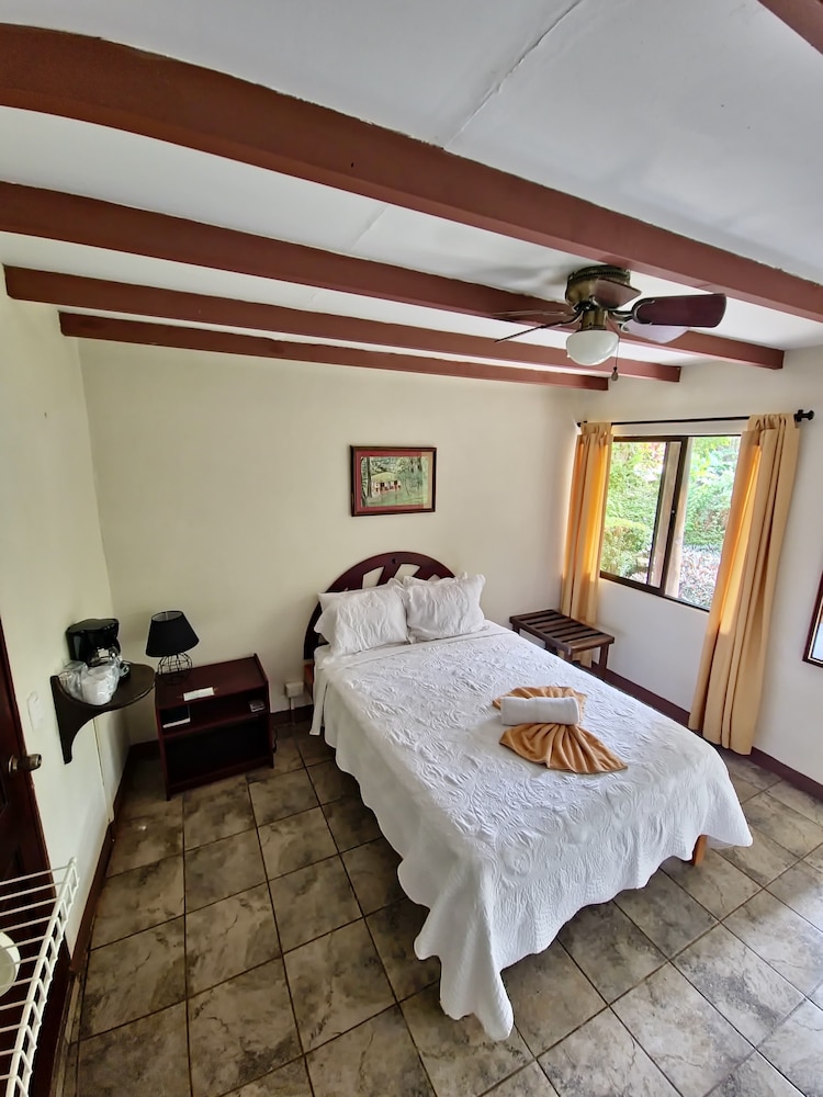 Habitacion ESTANDAR MATRIMONIAL photo 2