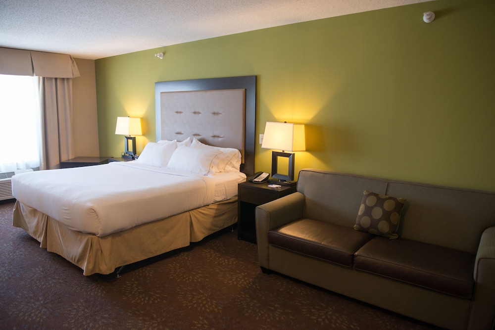 Suite, 1 King Bed (Additional Living Area) - Photo 5
