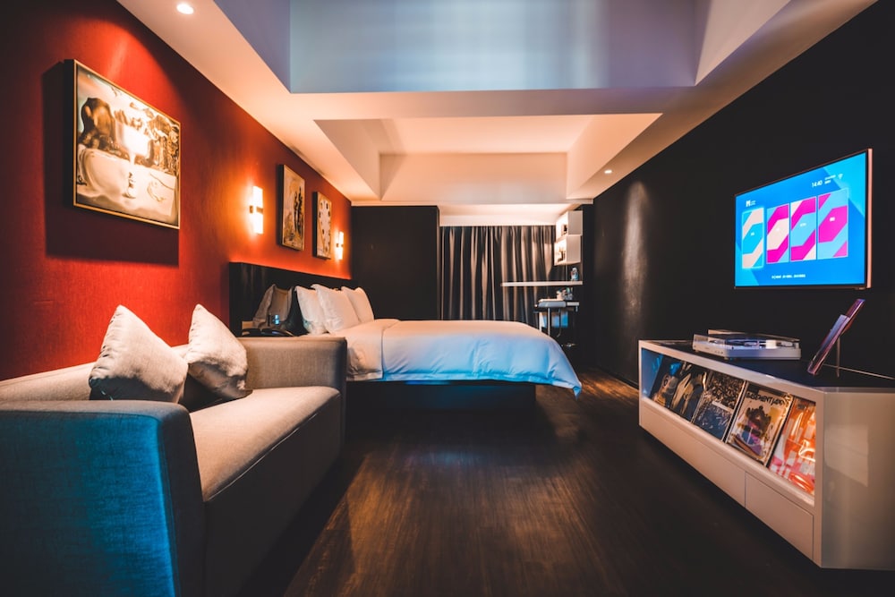 Double Room, 1 Queen Bed, Bathtub
