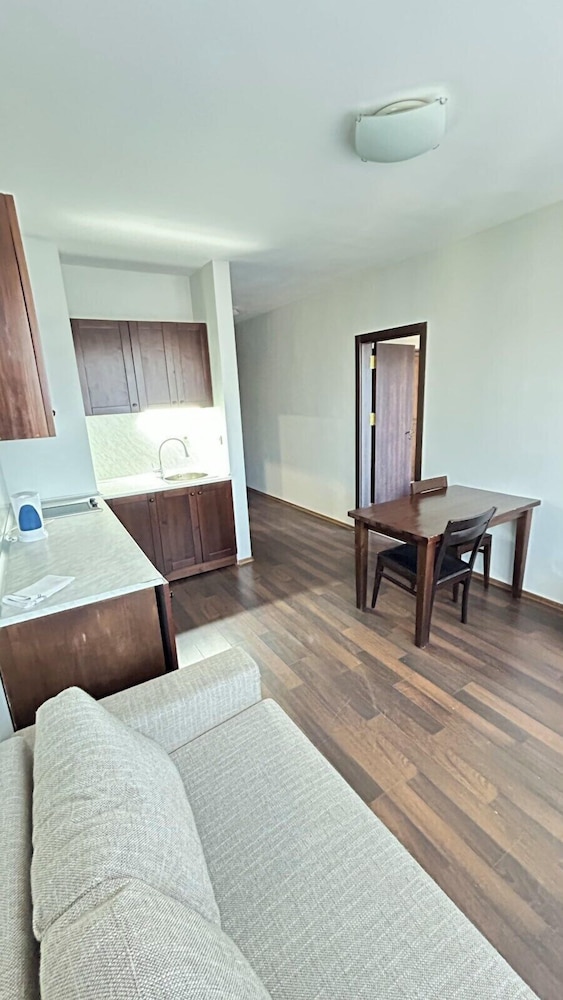 Basic Apartment