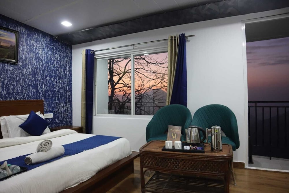 Premium Quadruple Room