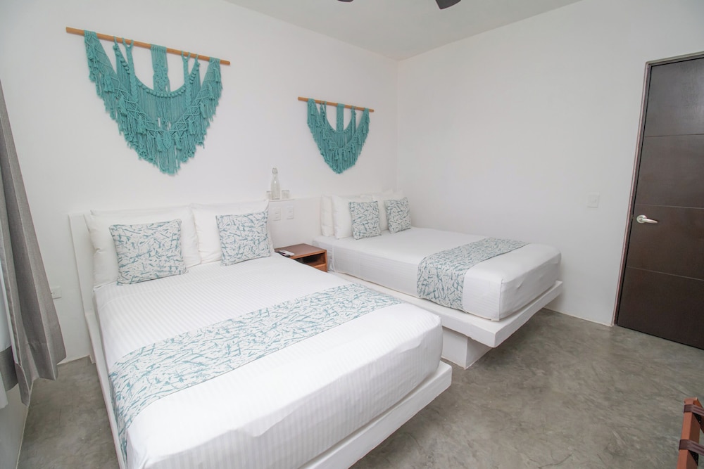 Penthouse Suite with Private Pool photo 2