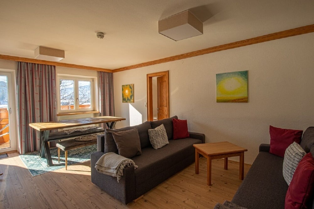Deluxe Suite, 2 Bedrooms, 2 Bathrooms, Mountain View photo 2