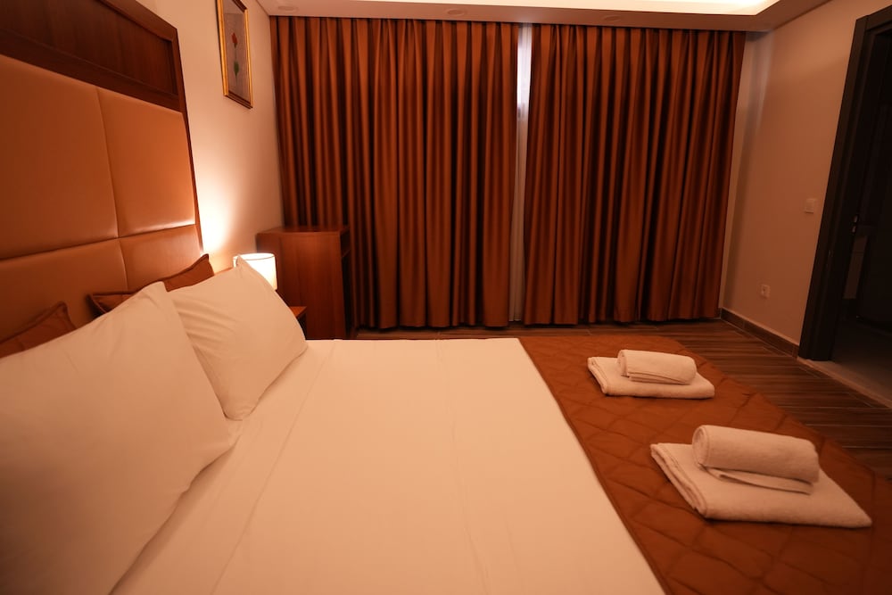 Standard Double Room Single Use photo 2