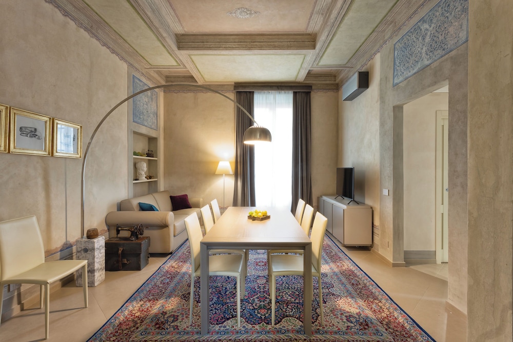 Premium Apartment (Manichino)