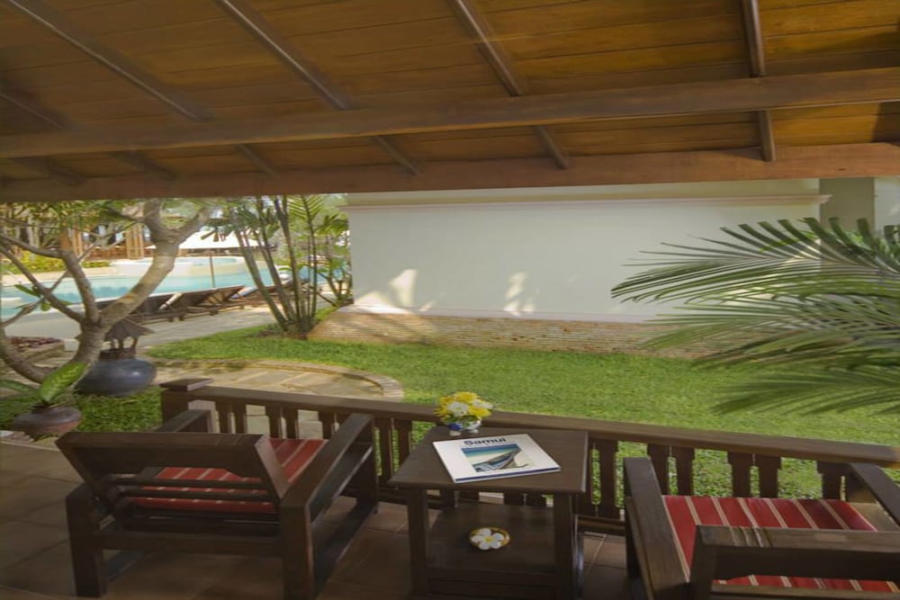 Villa, Garden Area - Photo 5