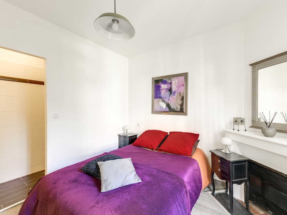 Apartment, Private Bathroom, Garden View photo 3