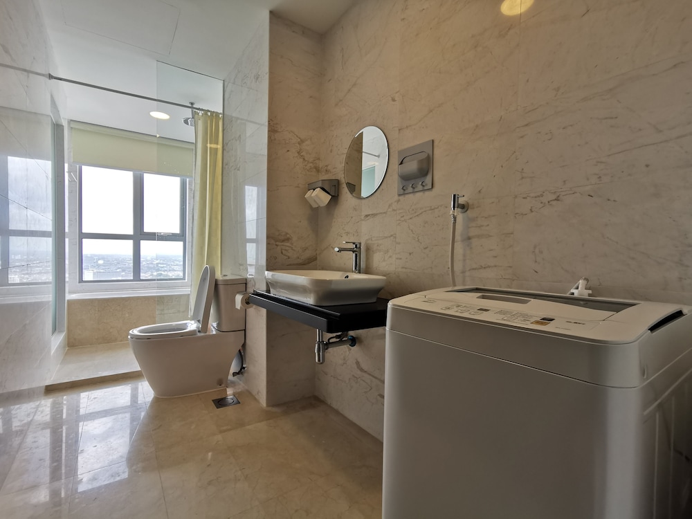 Premium Studio, Bathtub, Partial Sea View photo 3