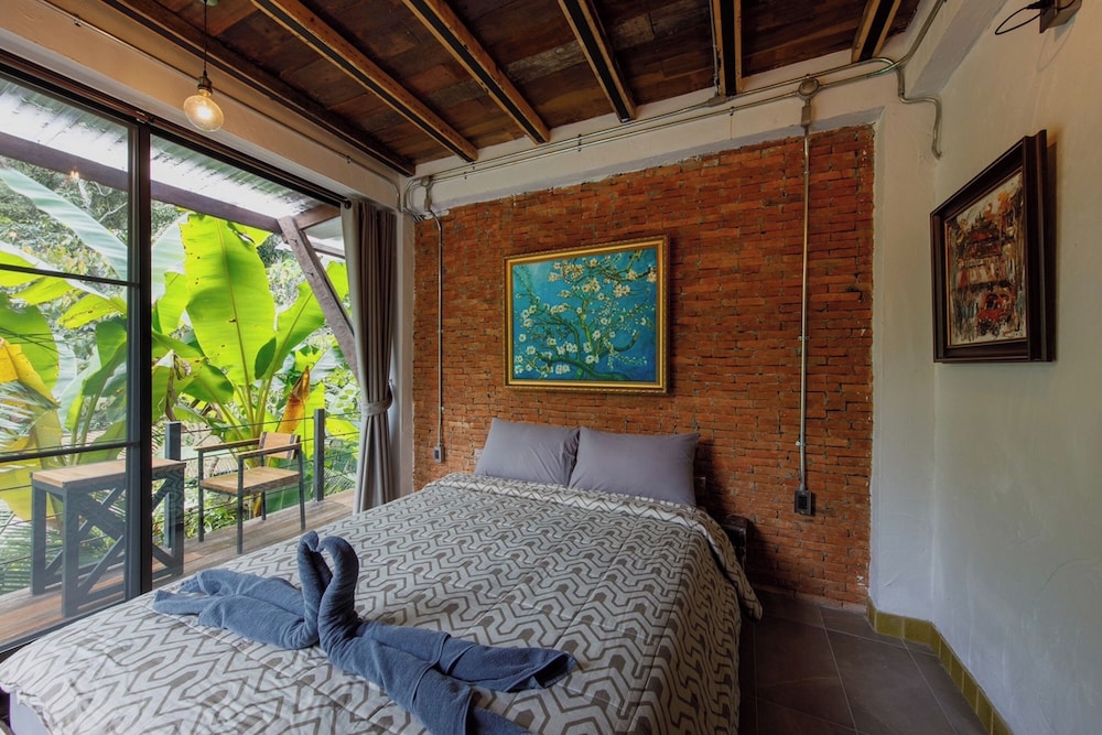Standard River View - Photo 10