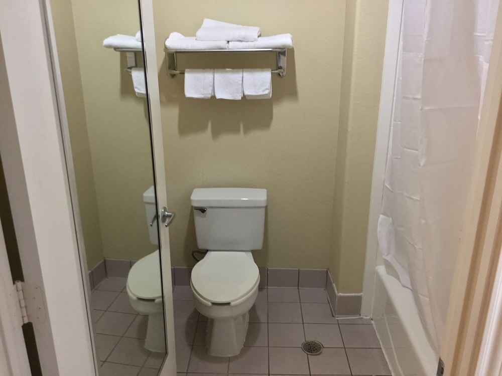 Days Inn & Suites by Wyndham Houston North - Spring, Foto 12