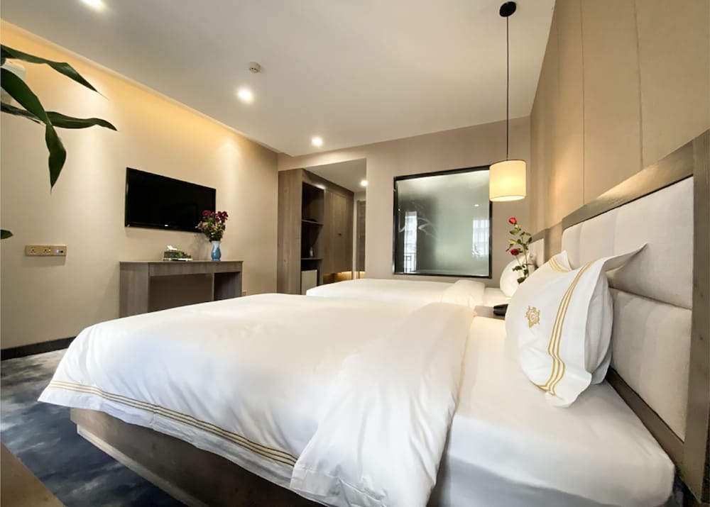 Deluxe Twin Room, Balcony photo 2