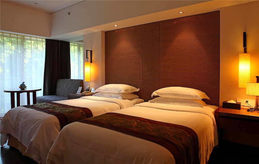 Standard Room, Hill View photo 2