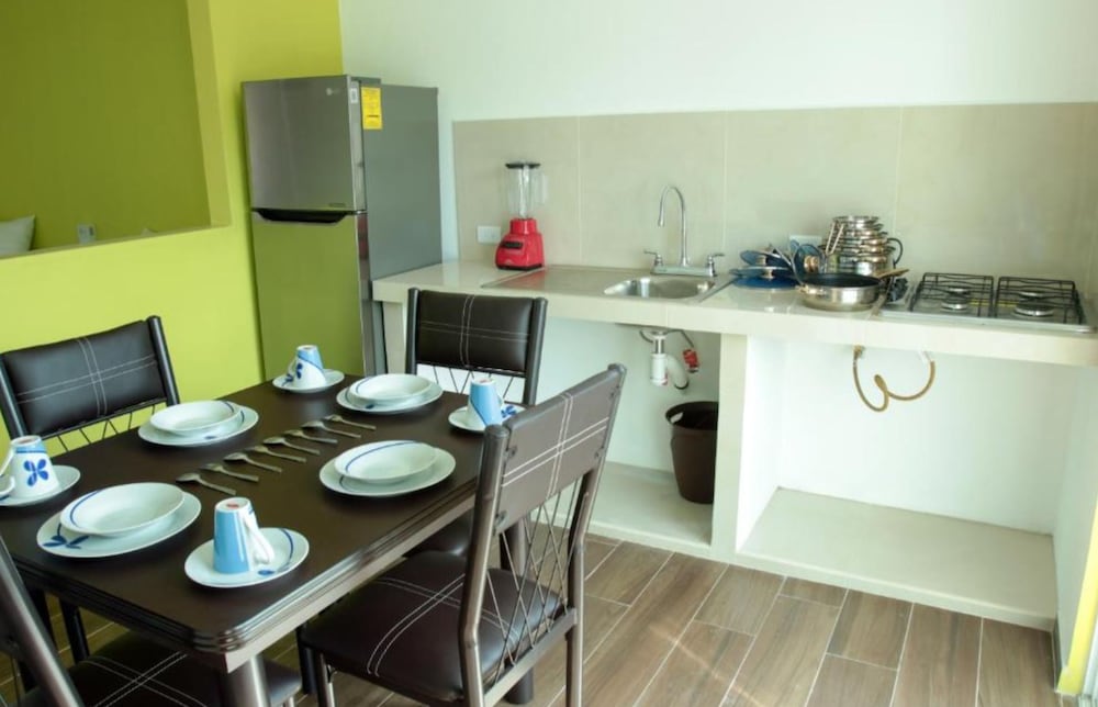 Junior Suite with Balcony - Photo 6