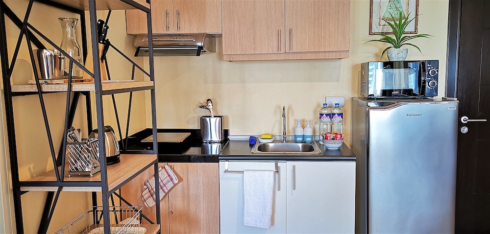 Deluxe Studio Suite photo 2