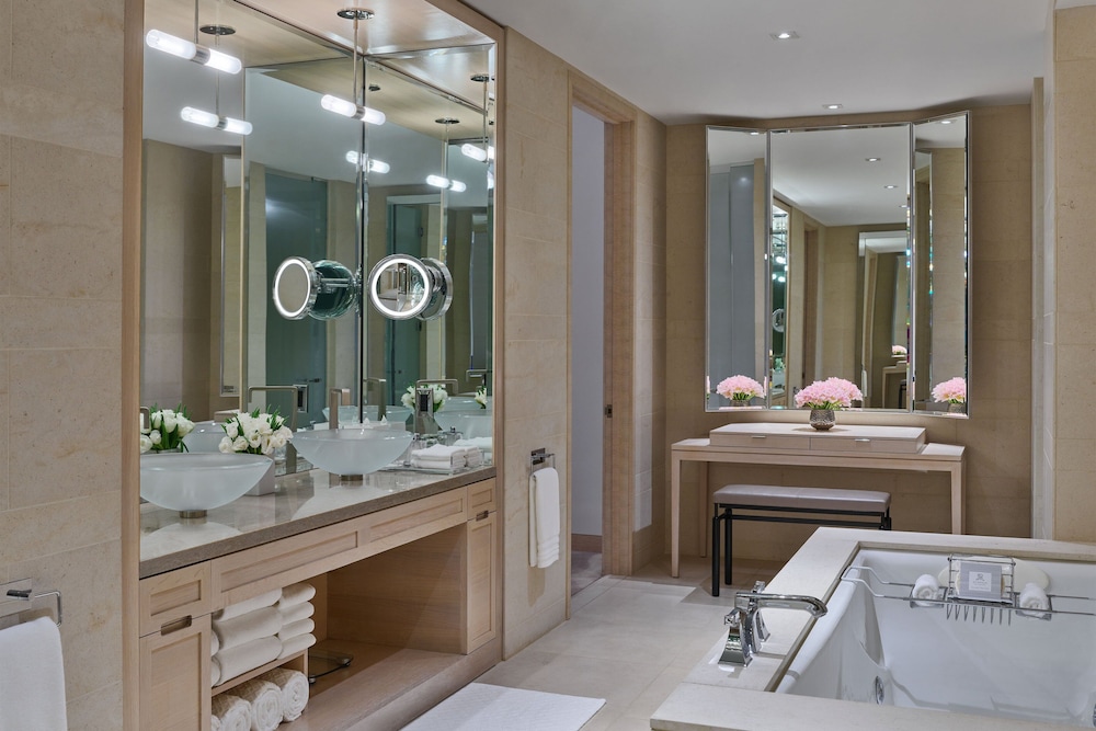 Presidential Suite, 1 Bedroom thumbnail 6