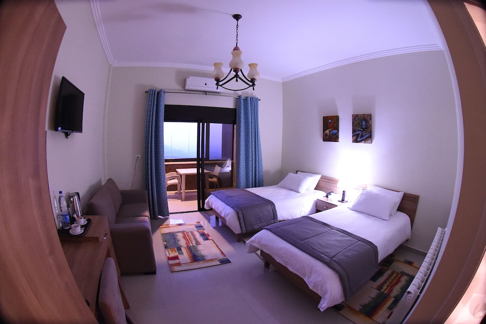 Twin Room (Coast View) photo 1