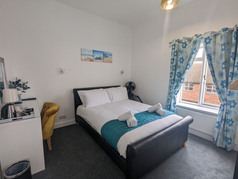Double Room - Photo 10