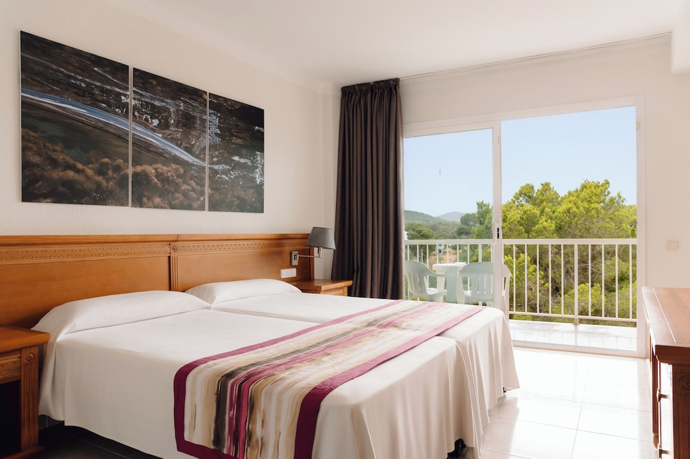 Double Room - Photo 8