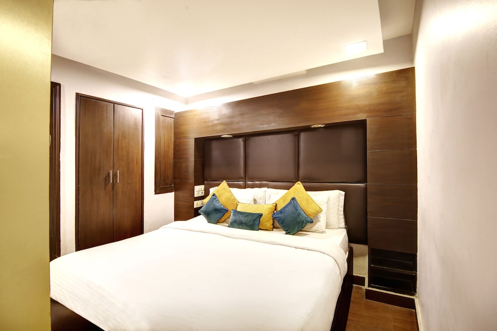 Super Deluxe Room - Photo 11
