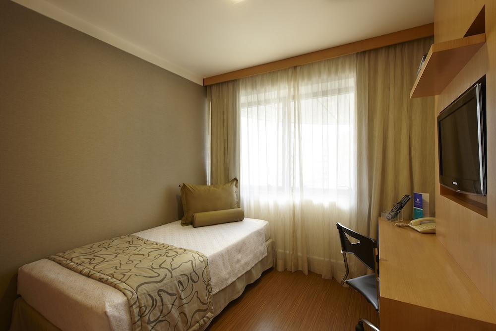 Standard Twin Room - Photo 5