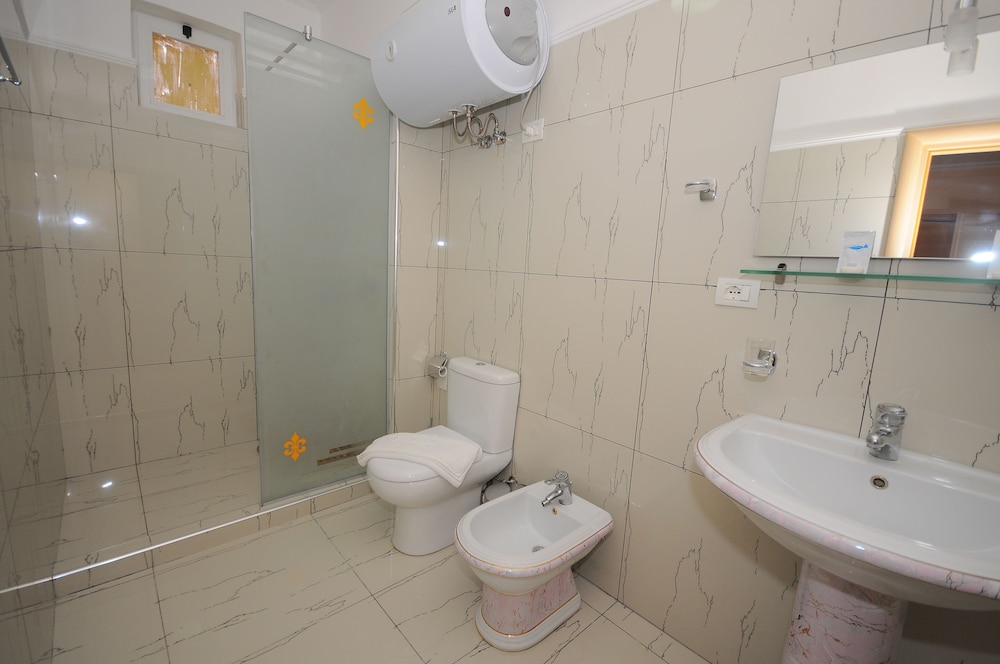Standard Twin Room, 1 Bedroom, Accessible, City View photo 3