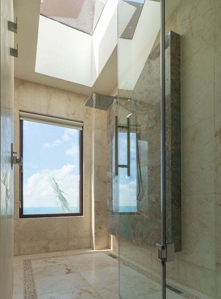 Belo Presidential Suite 1 King Bed Ocean View