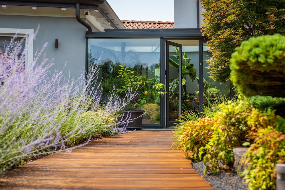 Villa photo 1