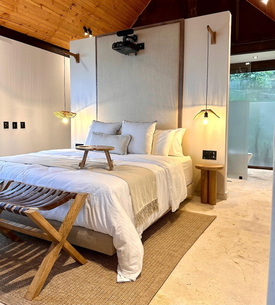 Luxury Cabin photo 2